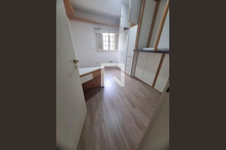 Casa para alugar com 5 quartos, 300m² em Alphaville, Santana de Parnaíba