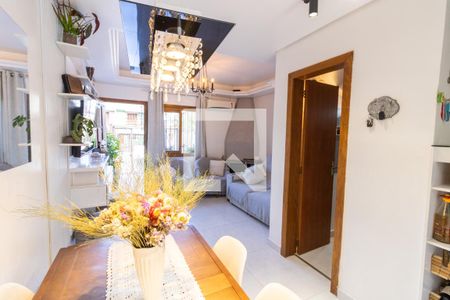 Sala de casa à venda com 2 quartos, 100m² em Guarujá, Porto Alegre