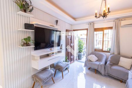 Sala de casa à venda com 2 quartos, 100m² em Guarujá, Porto Alegre