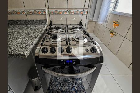 Detalhe da cozinha de apartamento para alugar com 1 quarto, 76m² em Aparecida, Santos
