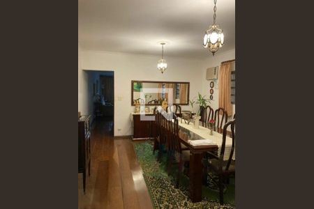 Casa à venda com 3 quartos, 256m² em Chora Menino, São Paulo