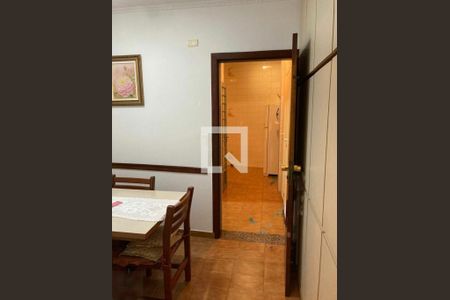 Casa à venda com 3 quartos, 256m² em Chora Menino, São Paulo