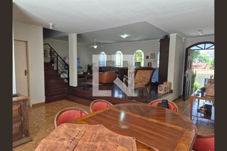 Foto 02 de casa à venda com 3 quartos, 226m² em Jardim Londrina, São Paulo