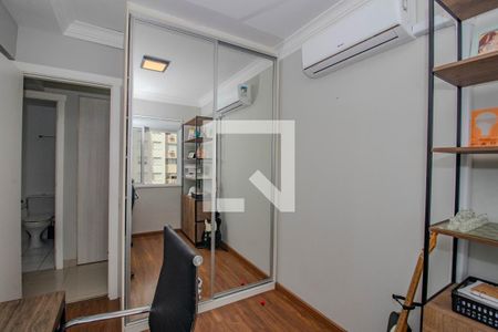 Quarto de apartamento para alugar com 2 quartos, 66m² em Vila Ipiranga, Porto Alegre