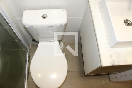 Banheiro de kitnet/studio para alugar com 1 quarto, 20m² em Santa Cecilia, São Paulo