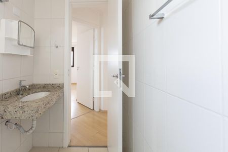 Banheiro Social de apartamento para alugar com 2 quartos, 69m² em São Domingos, São José dos Pinhais