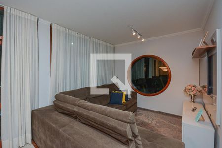 Sala de TV de casa para alugar com 4 quartos, 399m² em Jardim Santa Helena, São Paulo