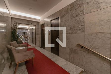 Elevador  de apartamento para alugar com 3 quartos, 160m² em Copacabana, Rio de Janeiro
