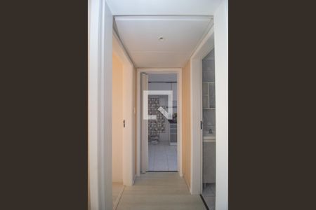 Corredor de apartamento para alugar com 2 quartos, 52m² em Santo Antônio, Porto Alegre