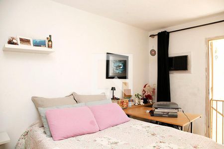 Quarto 2 de apartamento à venda com 2 quartos, 75m² em Menino Deus, Porto Alegre