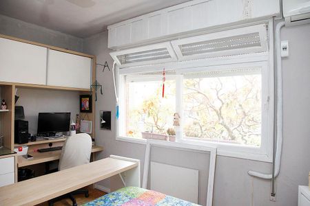 Quarto 1 de apartamento à venda com 2 quartos, 75m² em Menino Deus, Porto Alegre