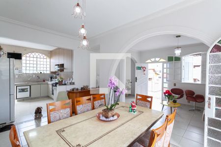 Sala 3 de casa à venda com 3 quartos, 240m² em Santa Amelia, Belo Horizonte