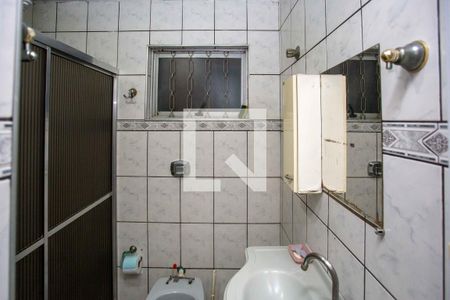 Banheiro de casa à venda com 2 quartos, 80m² em Vila Nogueira, Diadema