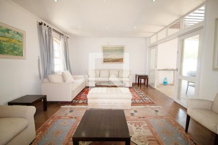 Sala de casa para alugar com 5 quartos, 600m² em Alto de Pinheiros, São Paulo