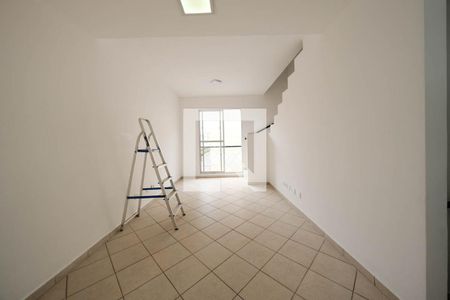 Sala/Cozinha de casa de condomínio para alugar com 2 quartos, 75m² em Vila Talarico, São Paulo