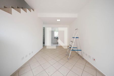 Sala/Cozinha de casa de condomínio para alugar com 2 quartos, 75m² em Vila Talarico, São Paulo