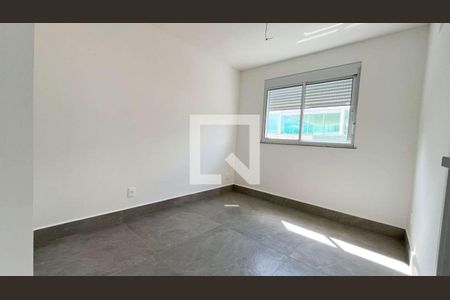 Apartamento à venda com 4 quartos, 118m² em Castelo, Belo Horizonte