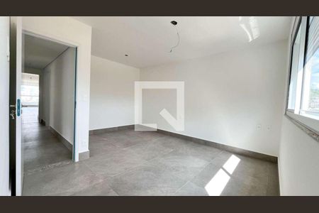 Apartamento à venda com 4 quartos, 118m² em Castelo, Belo Horizonte