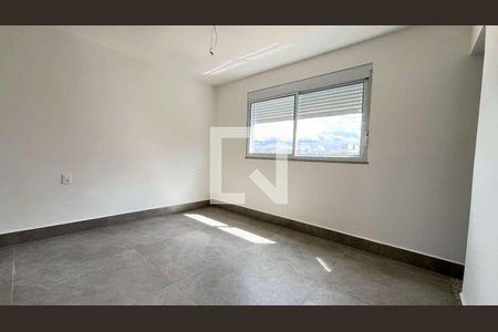 Apartamento à venda com 5 quartos, 175m² em Castelo, Belo Horizonte