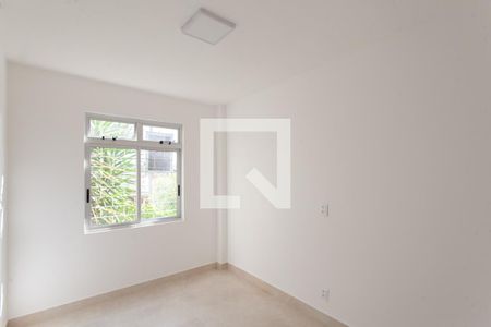 Quarto 1 de apartamento para alugar com 2 quartos, 59m² em Santa Monica, Belo Horizonte