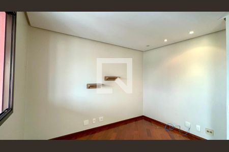 Sala / Quarto Reversivel de apartamento à venda com 3 quartos, 92m² em Sumarezinho, São Paulo