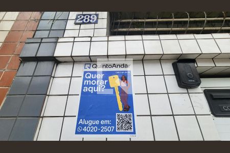 Fachada ADESIVO INSTALADO de casa para alugar com 6 quartos, 223m² em Vila Matias, Santos