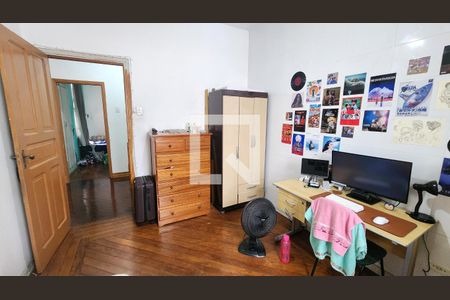 Quarto 1 de casa para alugar com 6 quartos, 223m² em Vila Matias, Santos