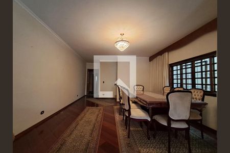 Casa à venda com 3 quartos, 195m² em Vila Ipojuca, São Paulo