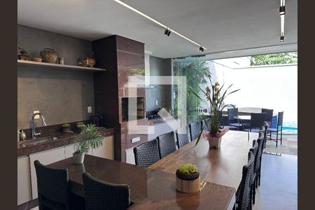 Casa à venda com 4 quartos, 395m² em Santa Lúcia, Belo Horizonte
