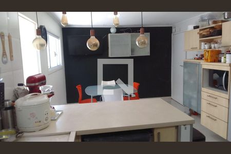 Casa à venda com 3 quartos, 300m² em Campo Belo, São Paulo