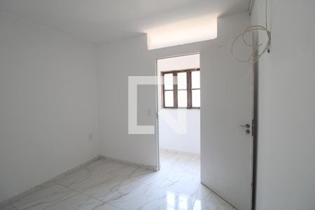 Quarto de casa para alugar com 2 quartos, 80m² em Parque Alto do Rio Bonito, São Paulo