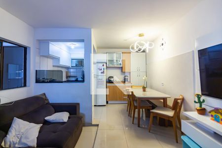 Sala  de casa à venda com 2 quartos, 97m² em Cipava, Osasco