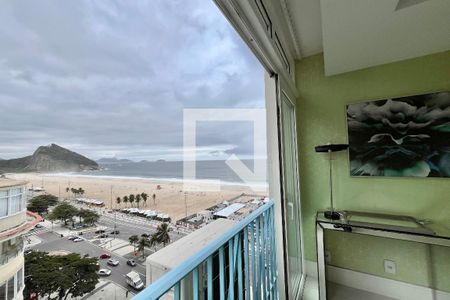 Sala  de apartamento para alugar com 3 quartos, 153m² em Copacabana, Rio de Janeiro