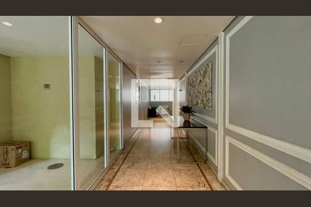 Hall de entrada de apartamento à venda com 3 quartos, 133m² em Boaçava, São Paulo