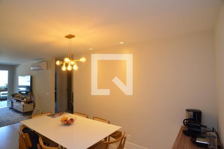 Sala de apartamento para alugar com 2 quartos, 109m² em Barra da Tijuca, Rio de Janeiro