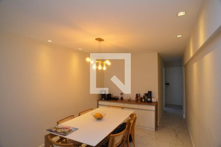 Sala de apartamento para alugar com 2 quartos, 109m² em Barra da Tijuca, Rio de Janeiro