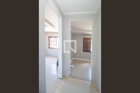 Corredor de casa para alugar com 2 quartos, 55m² em Cascata, Porto Alegre