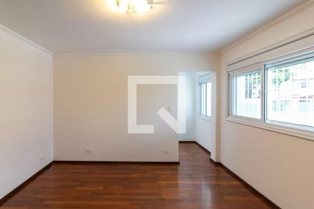 Suíte 1 de casa para alugar com 4 quartos, 200m² em Jardim Umuarama, São Paulo