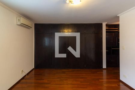 Suíte 1 de casa para alugar com 4 quartos, 200m² em Jardim Umuarama, São Paulo