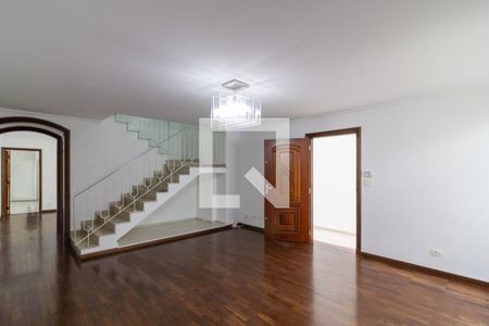 Sala de estar de casa para alugar com 4 quartos, 200m² em Jardim Umuarama, São Paulo