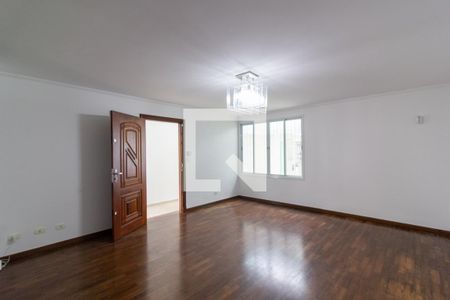 Sala de estar de casa para alugar com 4 quartos, 200m² em Jardim Umuarama, São Paulo