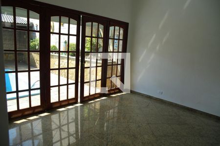 Sala (3)  de casa à venda com 4 quartos, 270m² em Jardim Sao Luis, São Bernardo do Campo