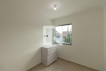 Quarto 1 de casa para alugar com 2 quartos, 60m² em São João Batista, Belo Horizonte