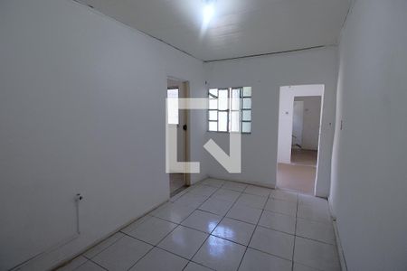 Sala de casa para alugar com 1 quarto, 25m² em Osvaldo Cruz, Rio de Janeiro