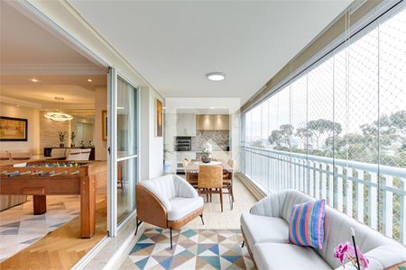 Apartamento à venda com 4 quartos, 233m² em Jardim Taquaral, São Paulo