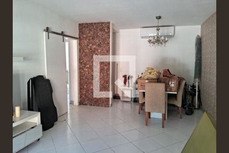 Casa à venda com 6 quartos, 140m² em Maria Paula, Niterói