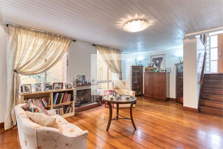 Casa à venda com 4 quartos, 602m² em Santo Amaro, São Paulo