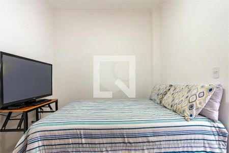 Casa à venda com 3 quartos, 100m² em Jardim Caravelas, São Paulo