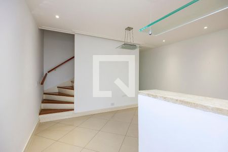 Sala de casa à venda com 3 quartos, 110m² em Campo Belo, São Paulo
