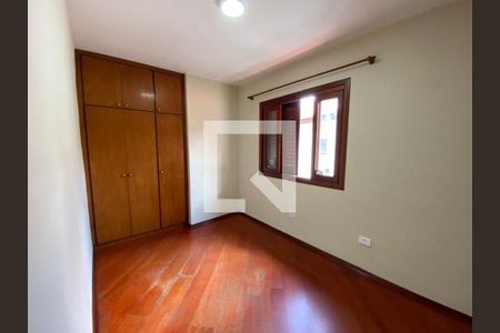 Casa à venda com 3 quartos, 130m² em Jardim Lar Sao Paulo, São Paulo
